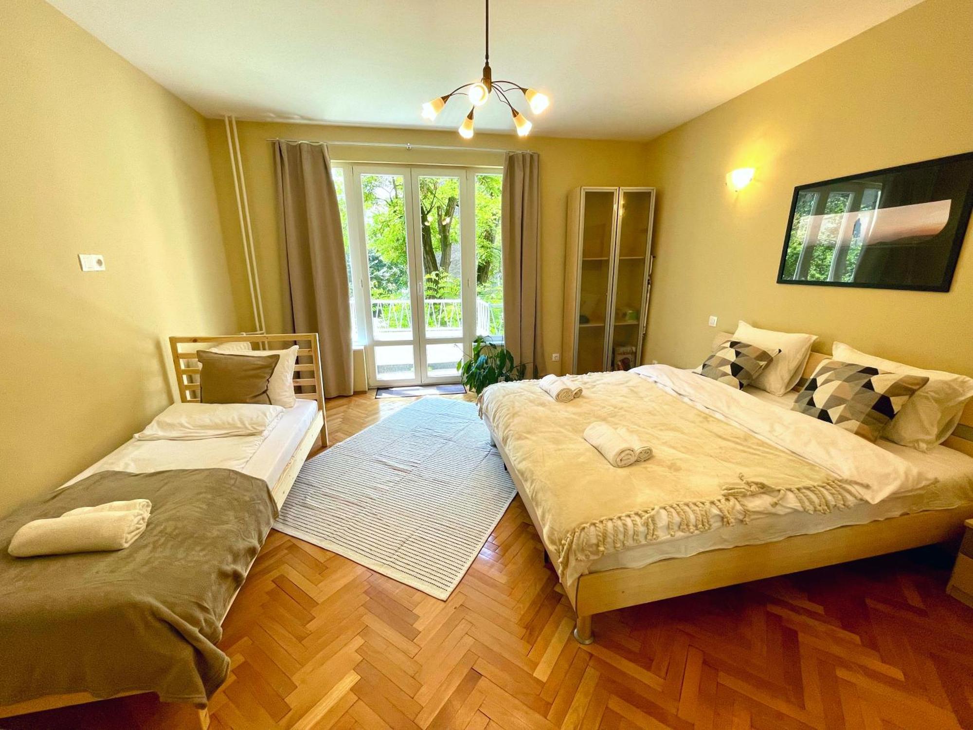 Bohemian Bright & Calm 2Br - Top Center - Private Balcony Sofia Esterno foto