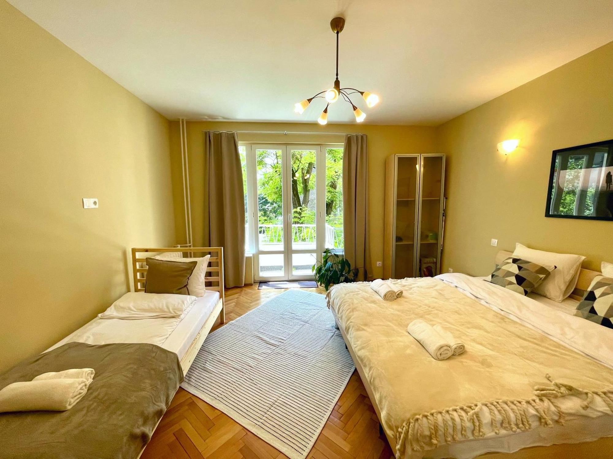 Bohemian Bright & Calm 2Br - Top Center - Private Balcony Sofia Esterno foto
