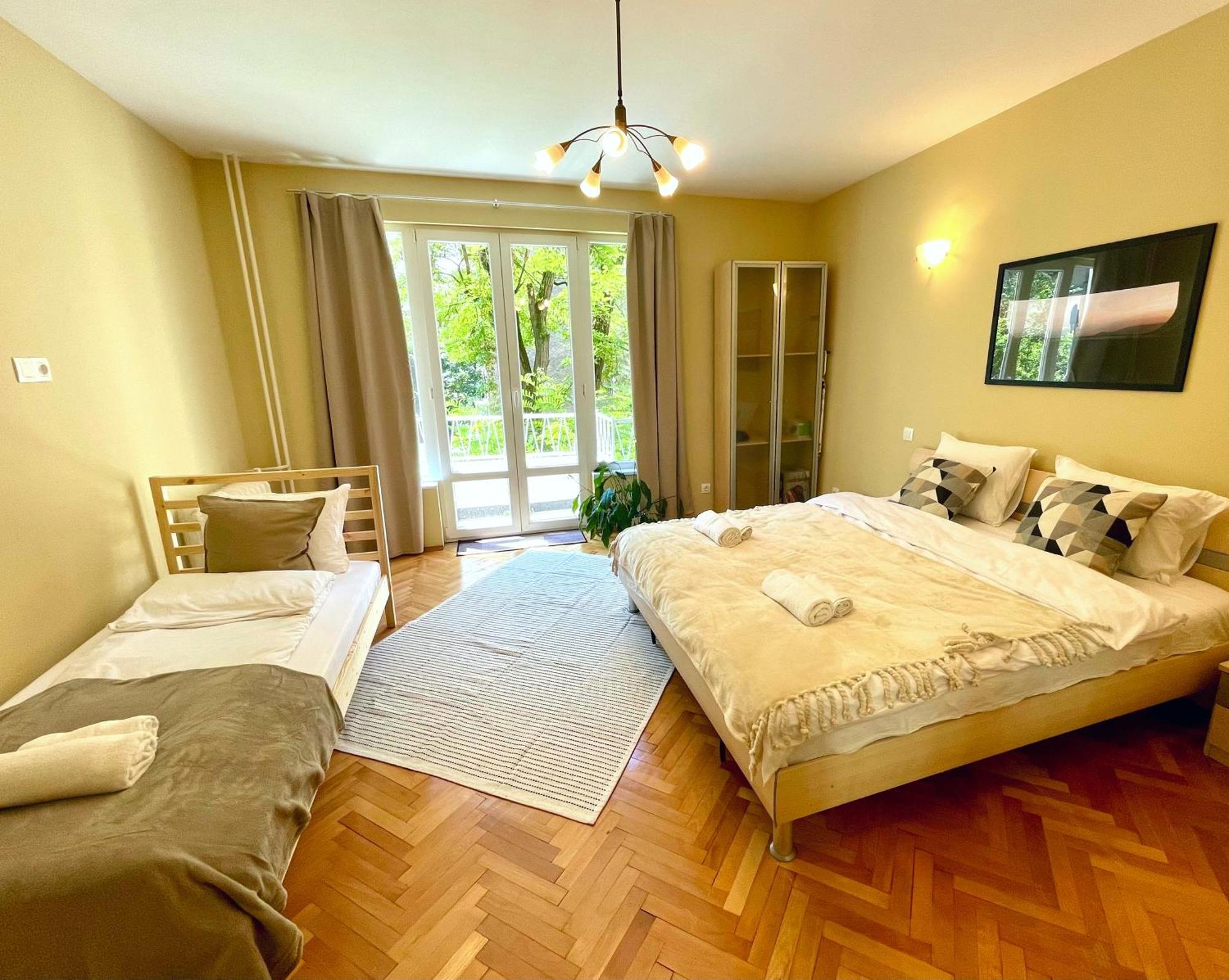 Bohemian Bright & Calm 2Br - Top Center - Private Balcony Sofia Esterno foto