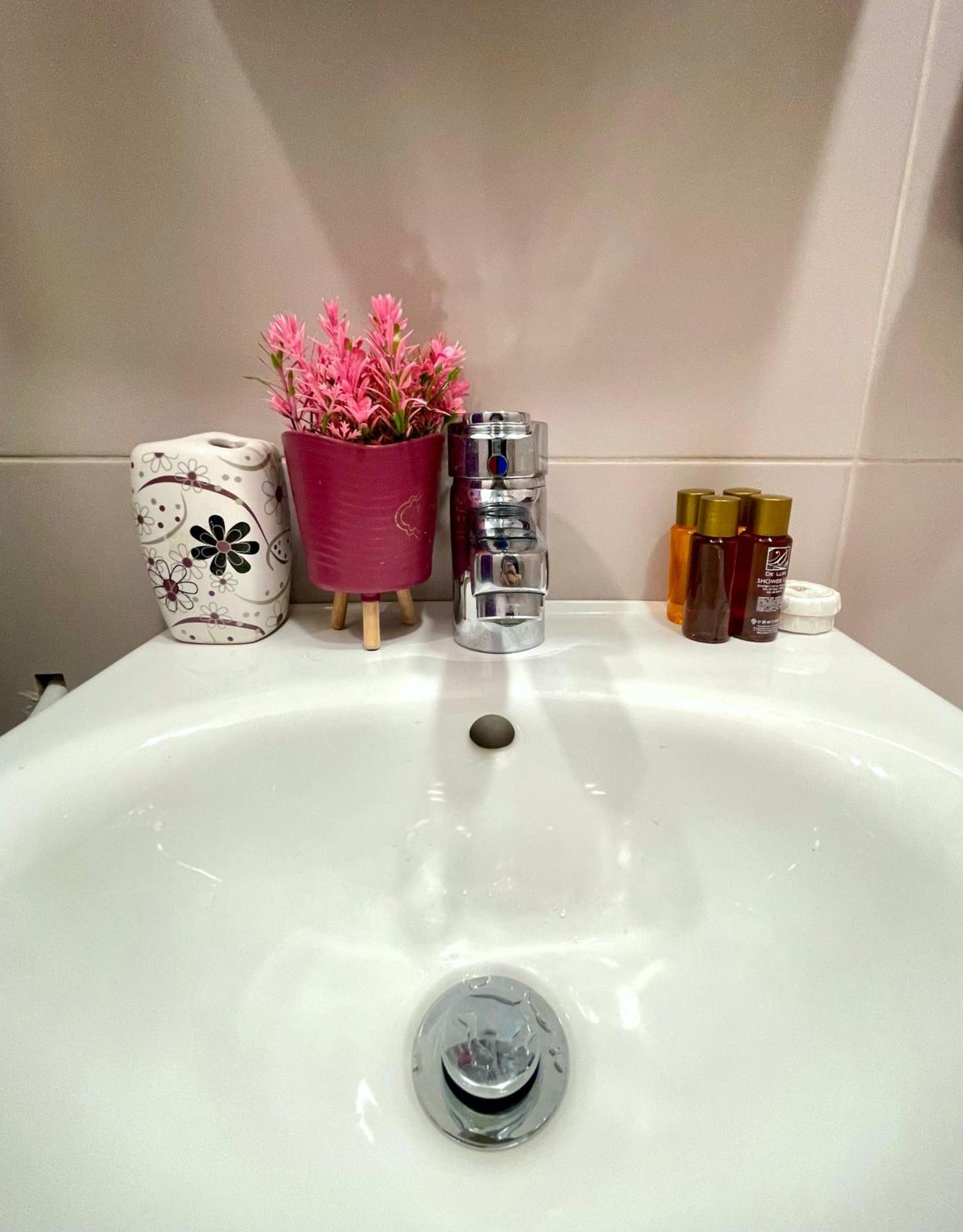 Bohemian Bright & Calm 2Br - Top Center - Private Balcony Sofia Esterno foto